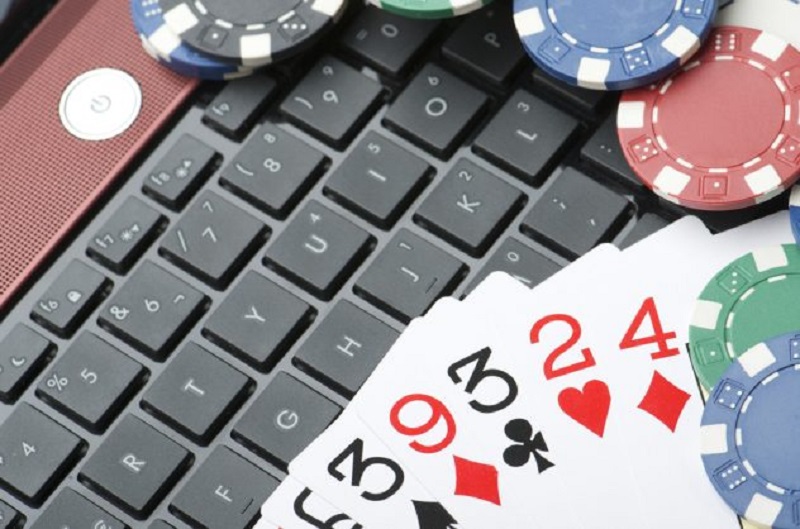 Why are online casinos so popular recently?