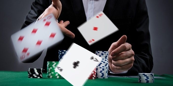 Benefits of Poker Bonuses in Online Game
