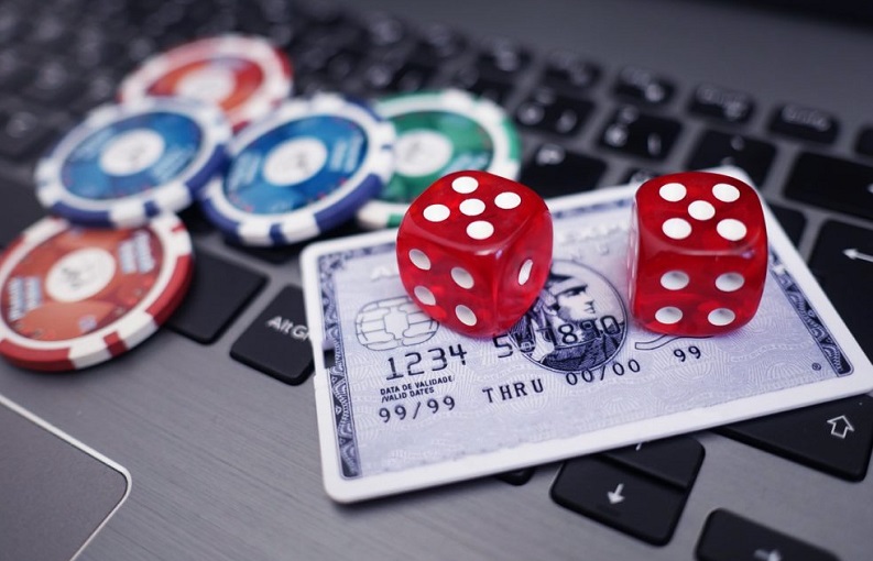 Pay With Your Credit Card To Ensure Safe Playing of Online Games